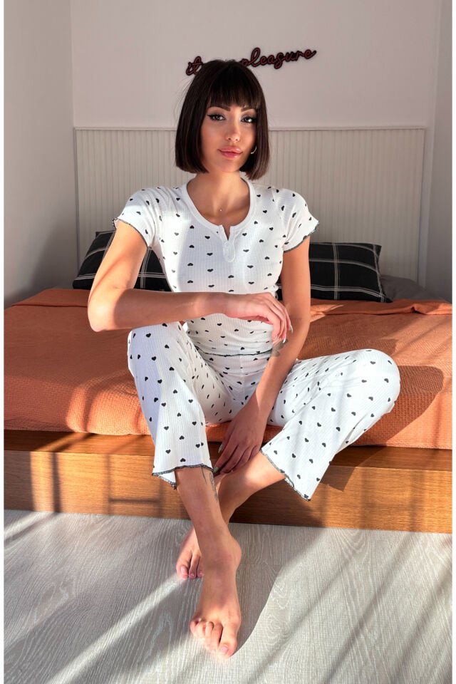 Kadın %100 Pamuk Desenli Pijama Takımı Siyah Kalp - L
