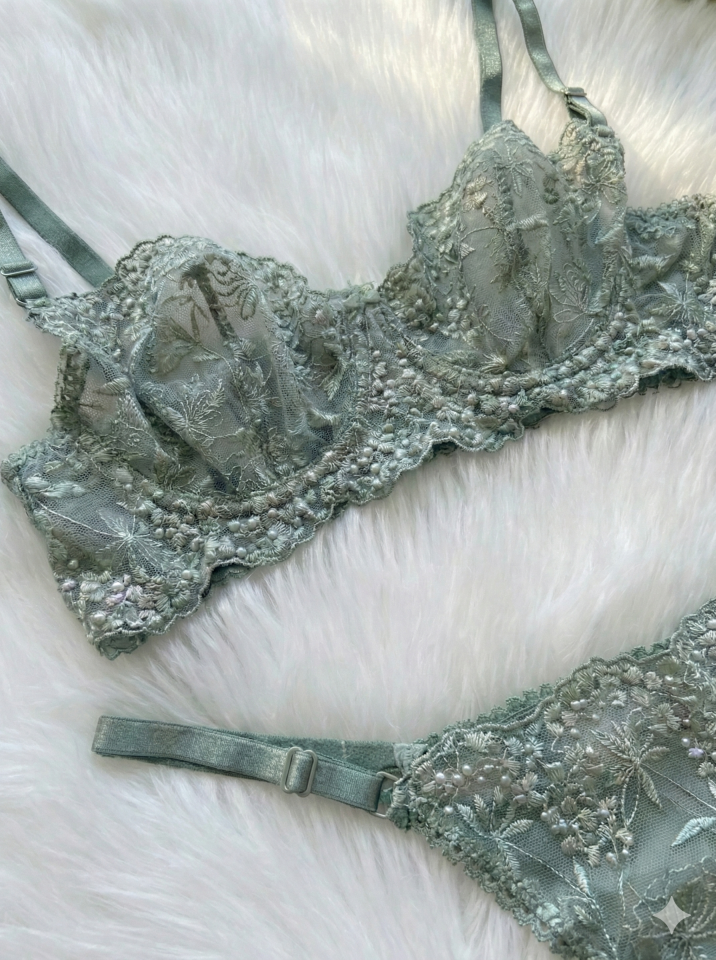 Dantelli Balenli Sütyen Iç Çamaşır Takım 90B - Çağla Yeşili